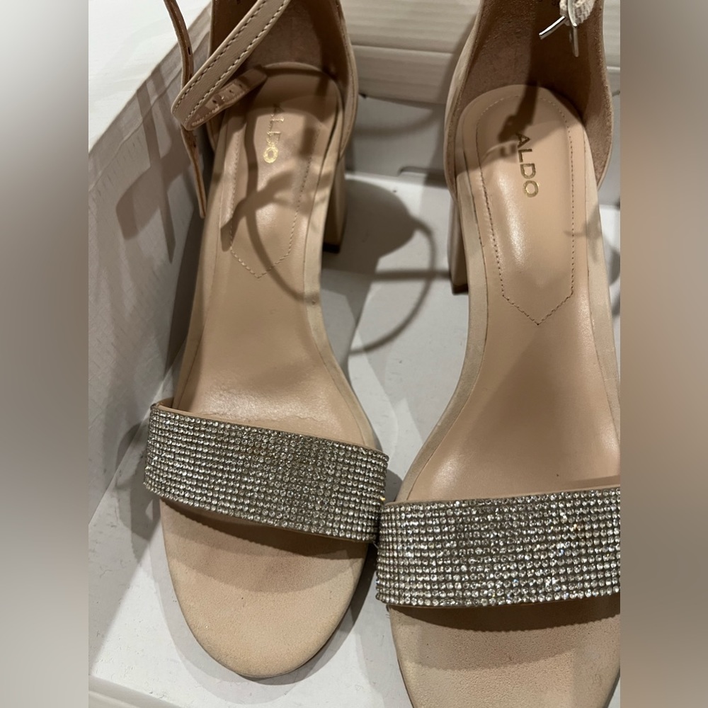 ALDO barely used Heels